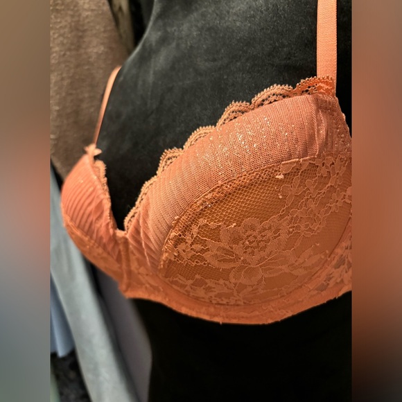 Victoria’s Secret dream angels Demi, nude Brown sparkle, lace bra. Size 32D - Picture 4 of 8